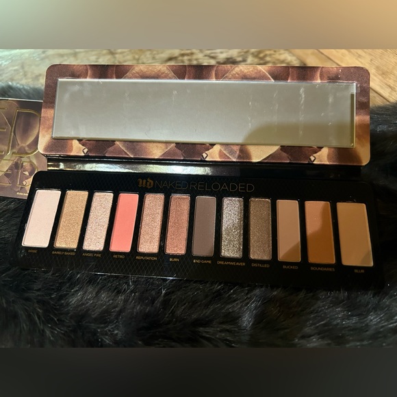 Urban Decay Naked Reloaded Eyeshadow Palette, brand new in the original box. - Picture 1 of 4